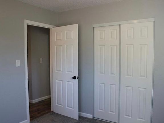 3rd image of 2532 E Willamette Ave Room 1