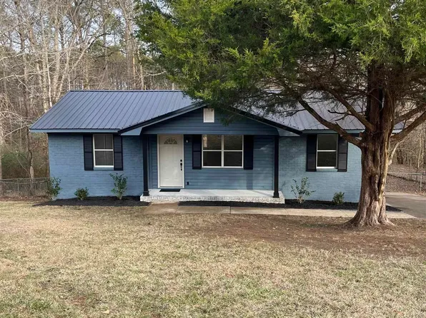 425 Permita Ct, Anniston, AL 36206