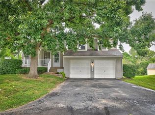 12362 W 107th Ter, Overland Park, KS 66210