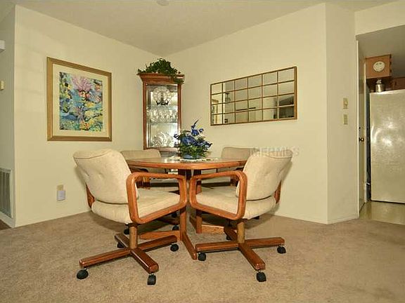 5th image of 1812 Atrium Dr