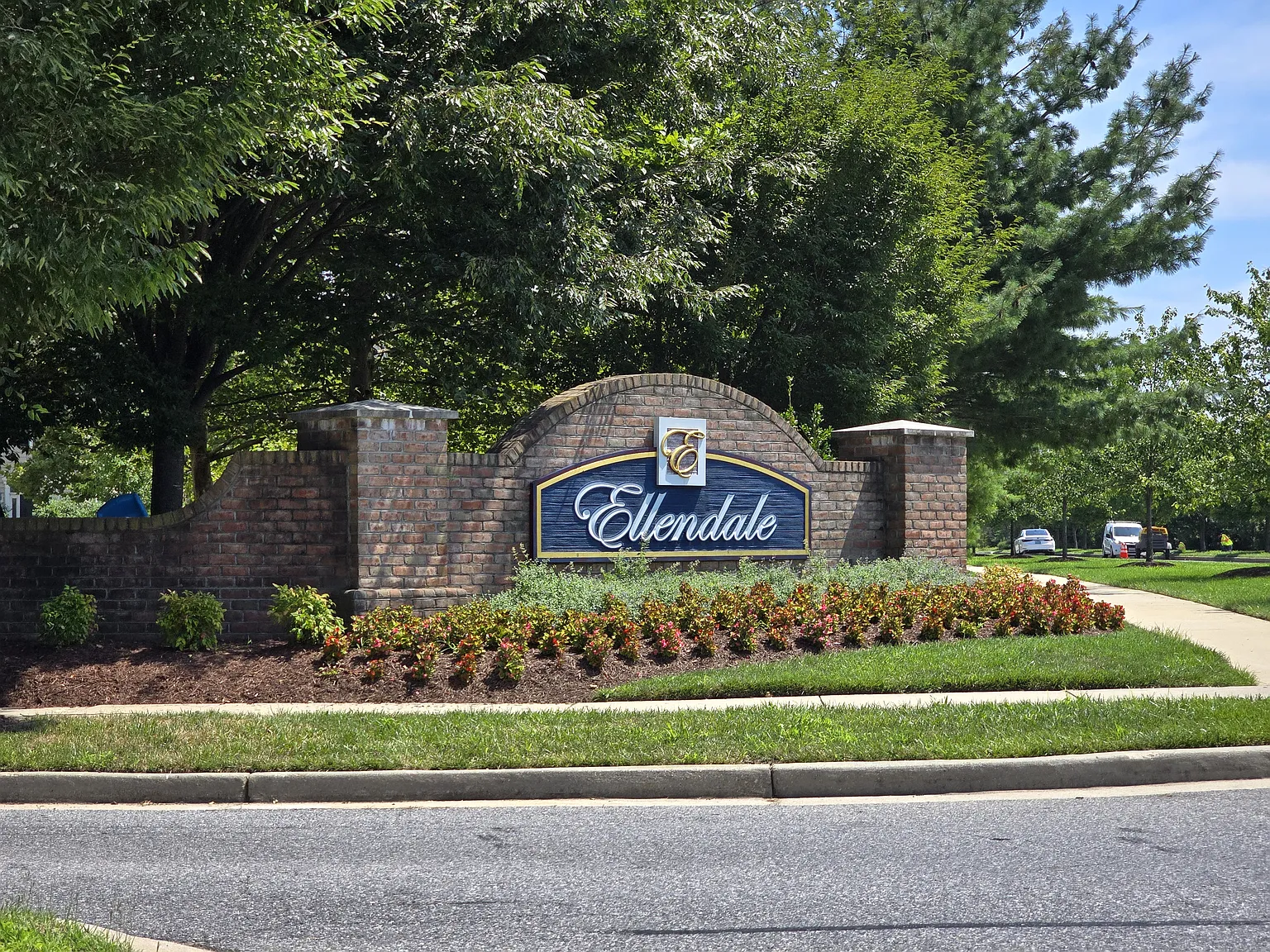 2 bed, 2304 sqft, $2,995 — Photo 2