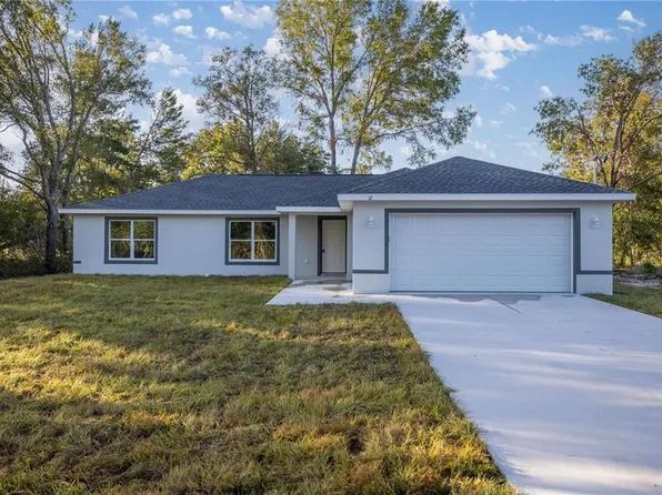 18 Maluaka Place Trl, Ocklawaha, FL 32179