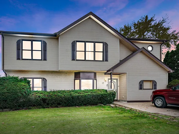 17 Elgin Ave, Romeoville, IL 60446