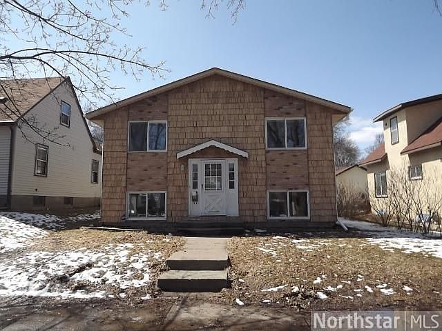 1st image of 428 10th Ave S