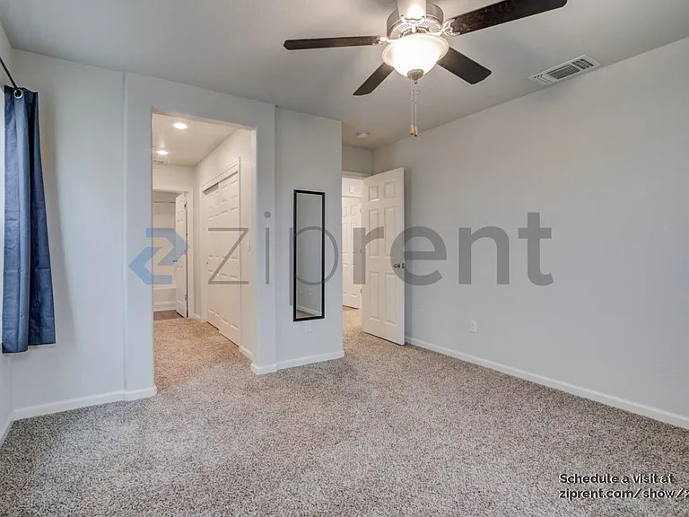 8159 Laurel Willow Ln — Photo 12