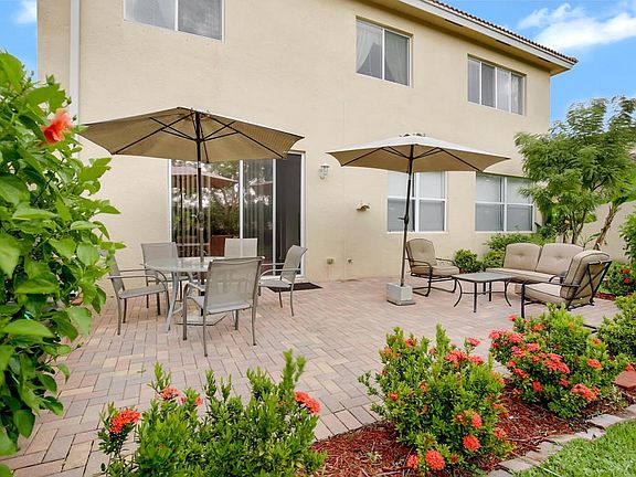 409 Gazetta Way West Palm-large-019-21-R