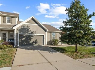 700 W Shawnee Ct, Gardner, KS 66030