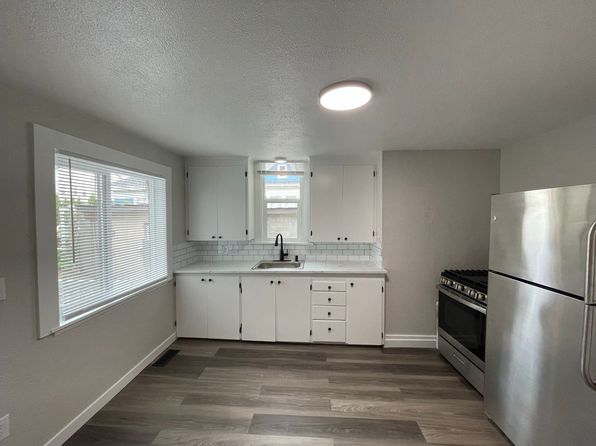 2232 Hoyt Ave APT 3