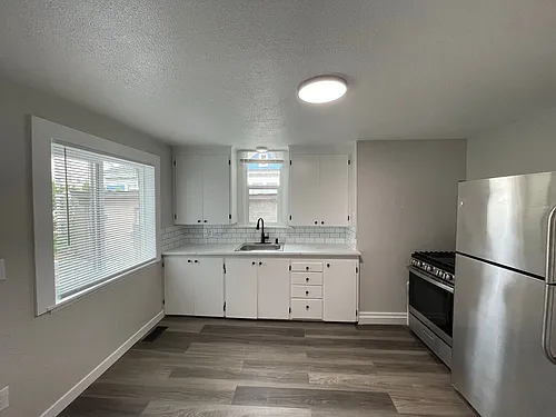 2232 Hoyt Ave- 5 Unit Photo 1