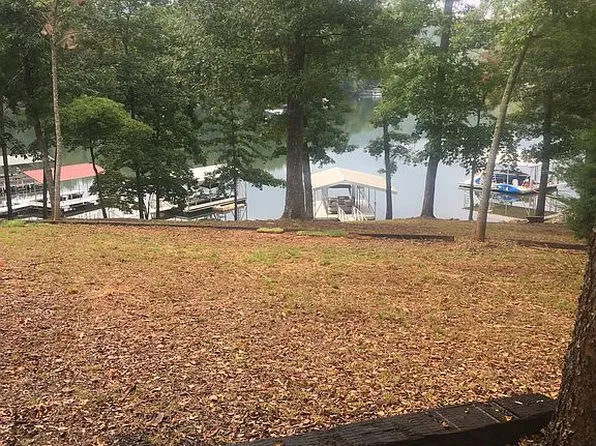 Berrong Dr, Hayesville, NC 28904