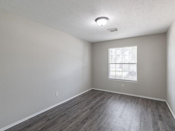 4th image of 7710 Yucca Field Dr