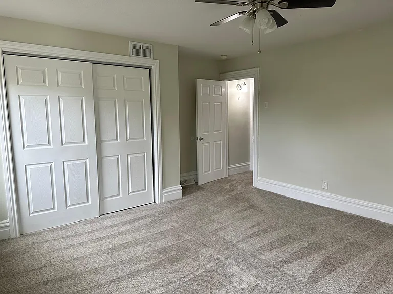 410 Colton St — Photo 9