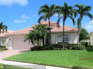 5965 Royal Club Dr, Boynton Beach, FL 33437