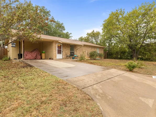 1209 Tremont St, Weatherford, TX 76086