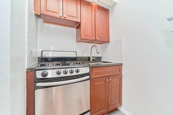 Rented by Compass | media 13