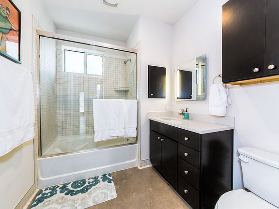 3rd image of 5514 Roosevelt Ave APT A