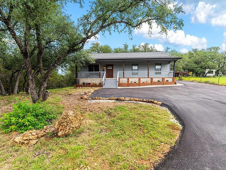 408 Breezing Ln — Photo 40