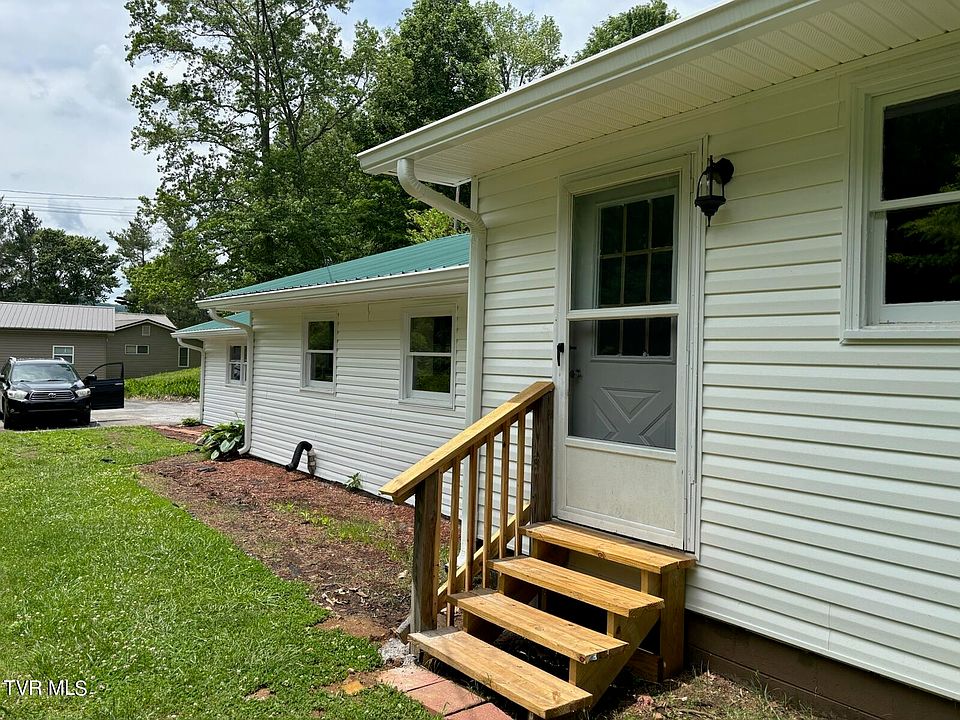 2nd image of 221 Odom Branch Rd