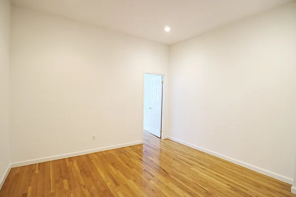 Rented by City Connections Realty | media 20