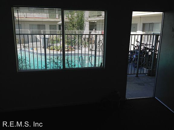 5th image of 12319 Manor Dr APT 109