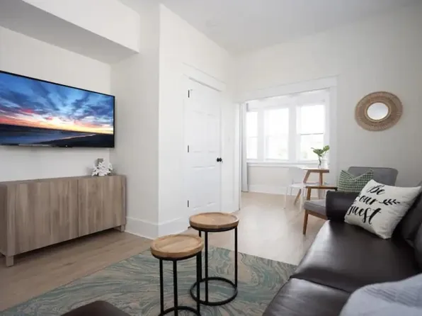 215 E Burk Ave APT 3, Wildwood, NJ 08260