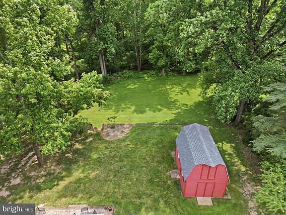 2nd image of 136 Chapel Dr