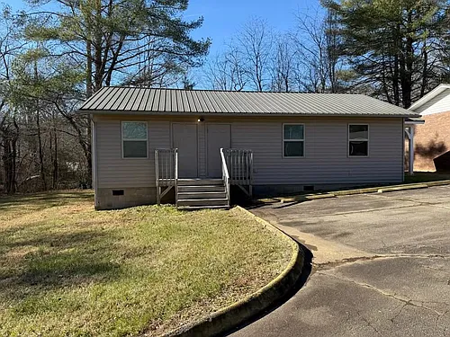 185 Moss Ln Photo 1