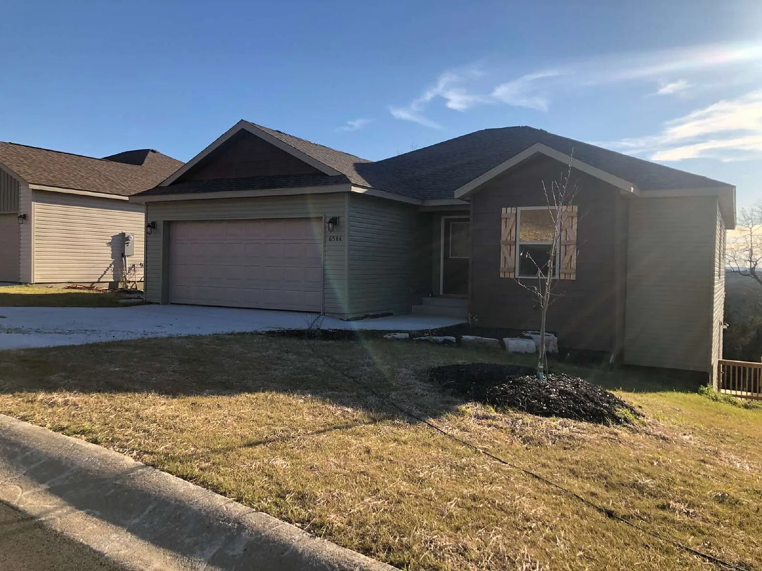 3 bed, 2.0 bath, $2,395 — Photo 3