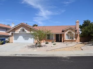 40422 Fieldcrest Ln, Palmdale, CA 93551