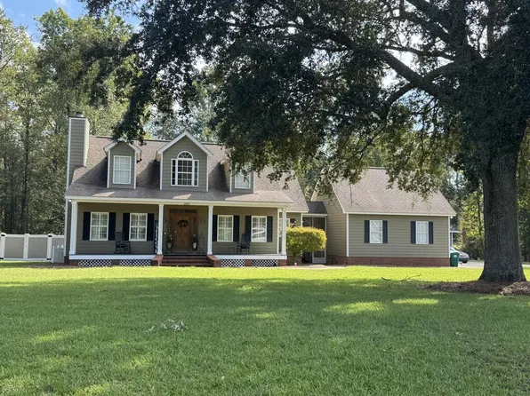 240 Highland Oaks Dr, Albany, GA 31701