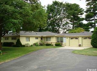 11500 S Loomis Rd, Shepherd, MI 48883