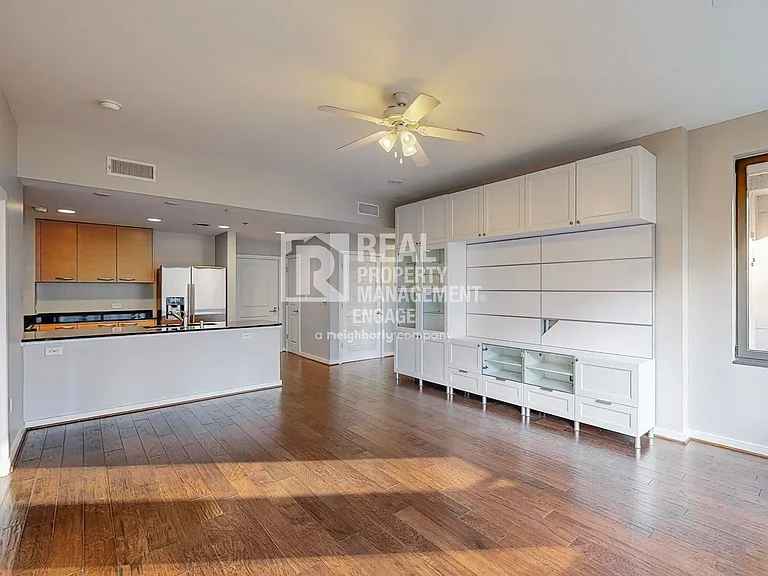1200 Main St #910 — Photo 12