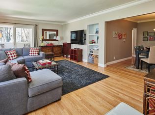 9725 Charleville Blvd, Beverly Hills, CA 90212