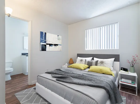 Mesa Village, 5265 Clairemont Mesa Blvd #5246-04, San Diego, CA 92117