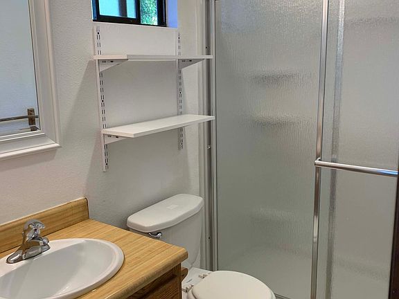 Clean and updated bathroom