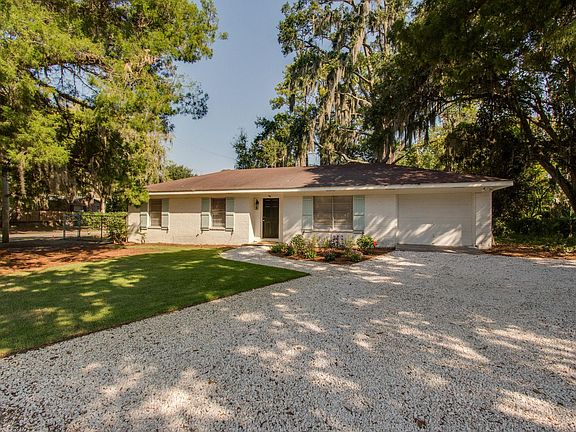 Front of the cottage