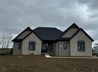 67376 Greystone Ct, Washington, MI 48095