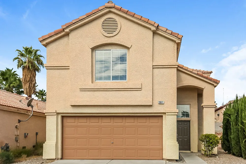5 bed, 3.0 bath, 2092 sqft, $2,875 — Photo 1