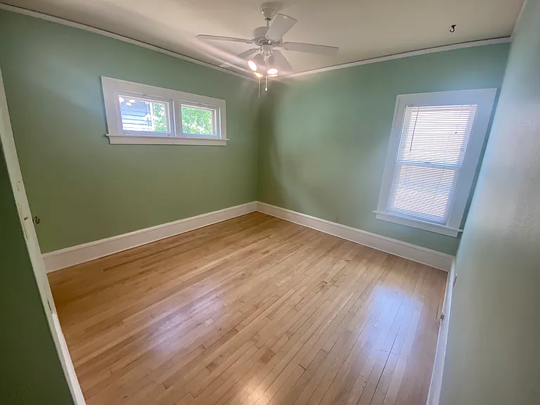 2576 N Murray Ave — Photo 7