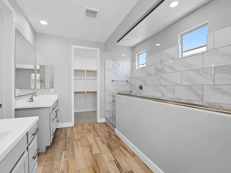 5140 N 181st Dr — Photo 37