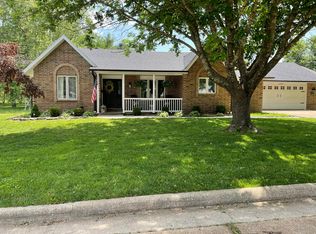 1010 E Colgate St, Bolivar, MO 65613