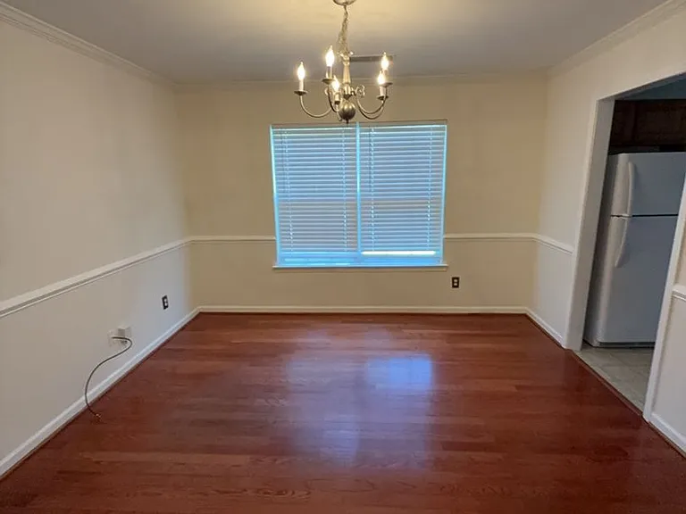 525 S Maney Ct — Photo 4