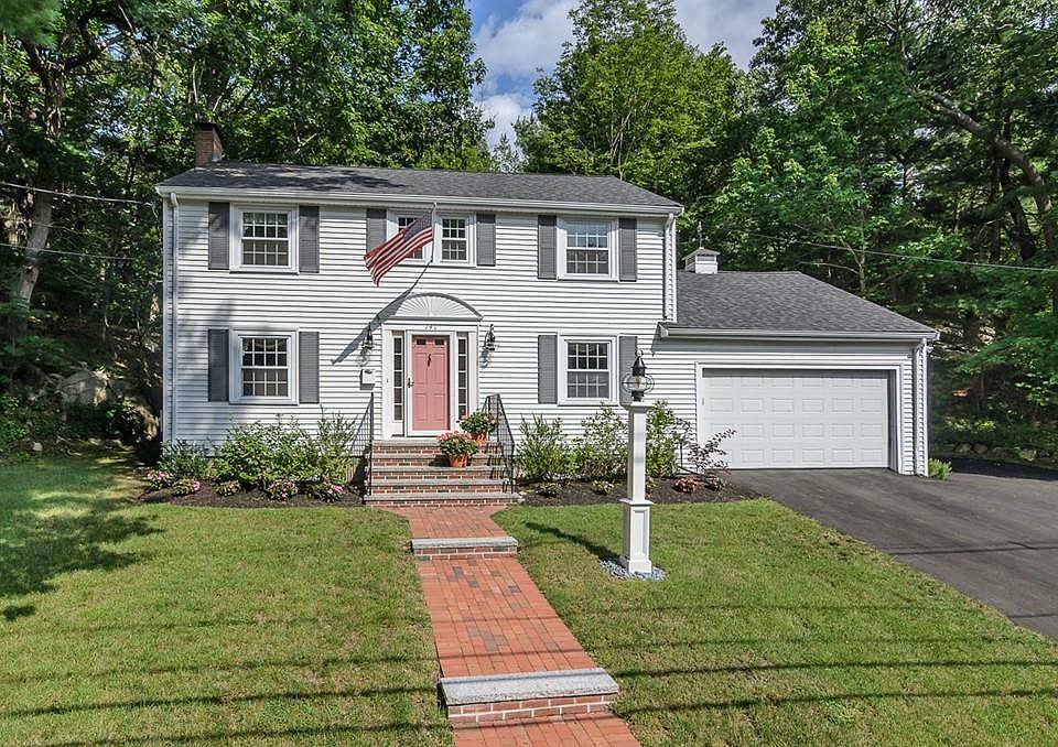 1st image of 141 Pine Ln