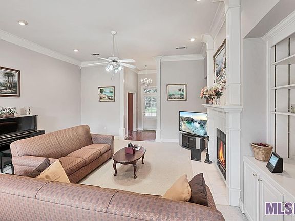4th image of 7842 Clairewood Ct