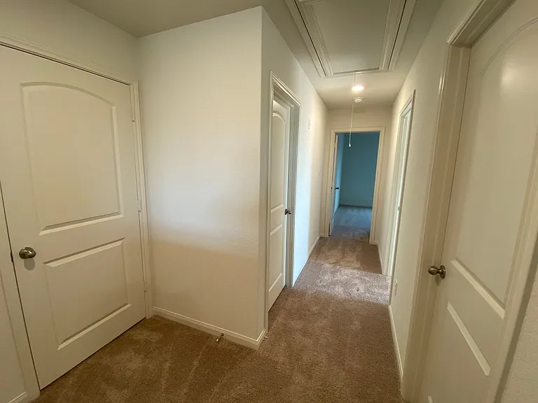 105 Brunswick Ln — Photo 21