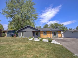 1414 Sequoia Ln, Darien, IL 60561