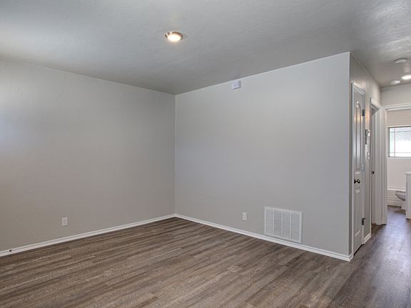 5th image of 421 Toberman Dr #421