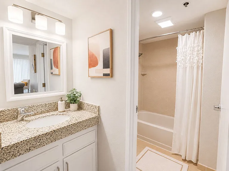 Alta Apartments — Photo 7