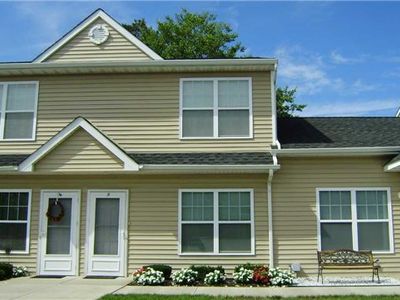 35 Mahland Pl APT 2, Oceanside, NY, 11572