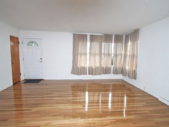 4th image of 1502 Glen Rock Ave